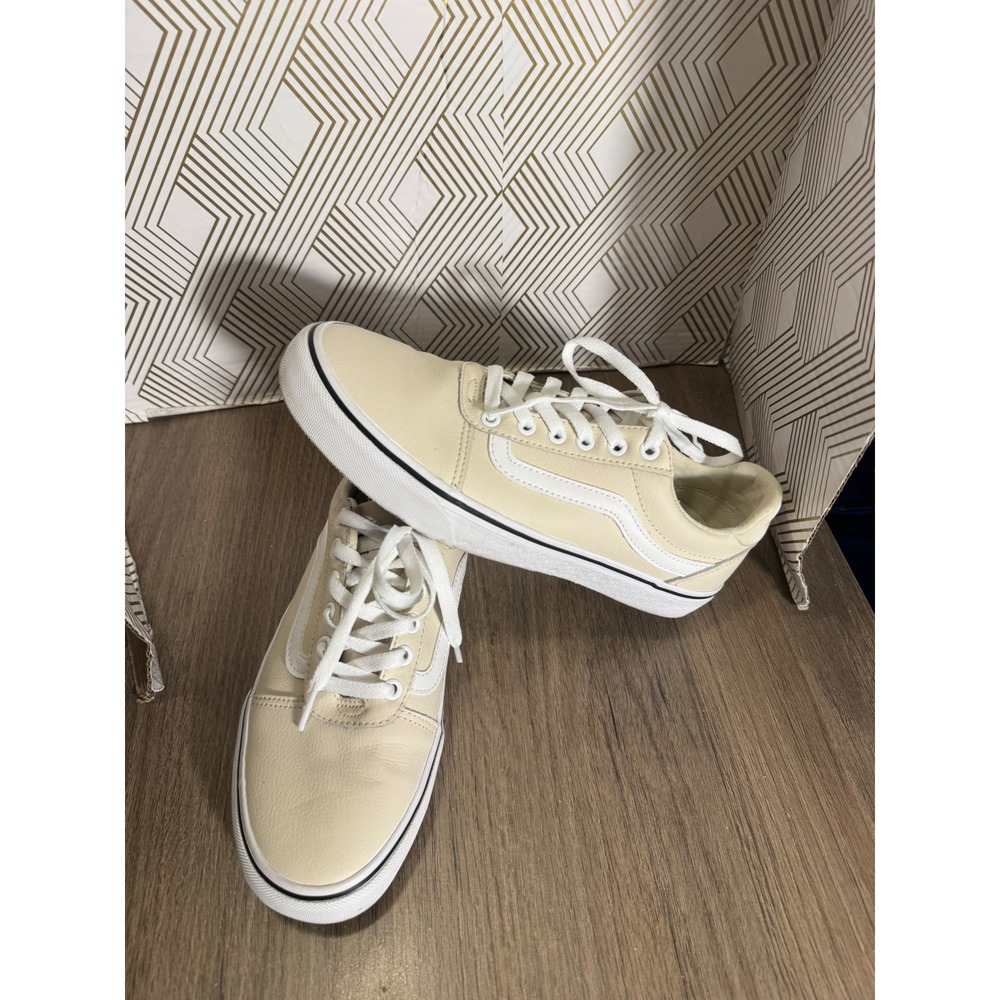 Vans Ward Deluxe Comfort Creamโ Leather Low Top Sneakers Womens